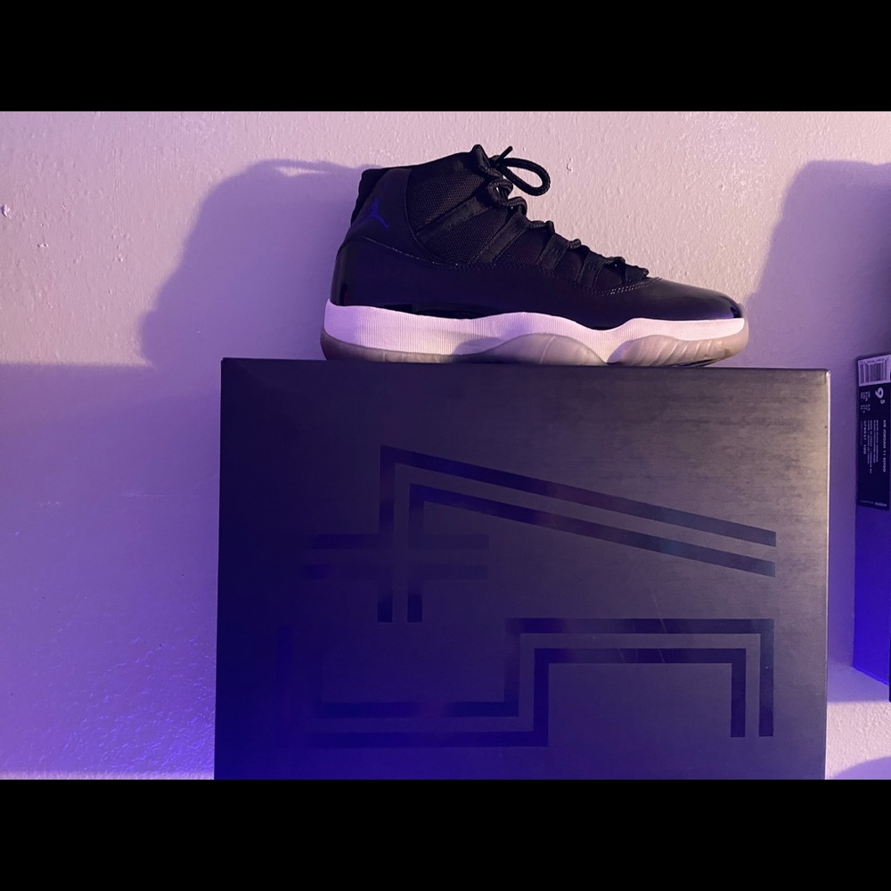 Jordan 12 Space Jam